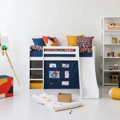 ECO Luxury Halbhochbett Junior 70x160cm mit Rollrost, Rutsche und gerader Leiter^Hoppekids Hot